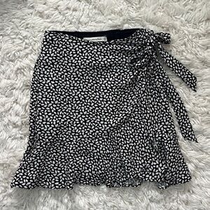 Abercrombie & Fitch Tie-Waist Wrap Skirt - Black & White